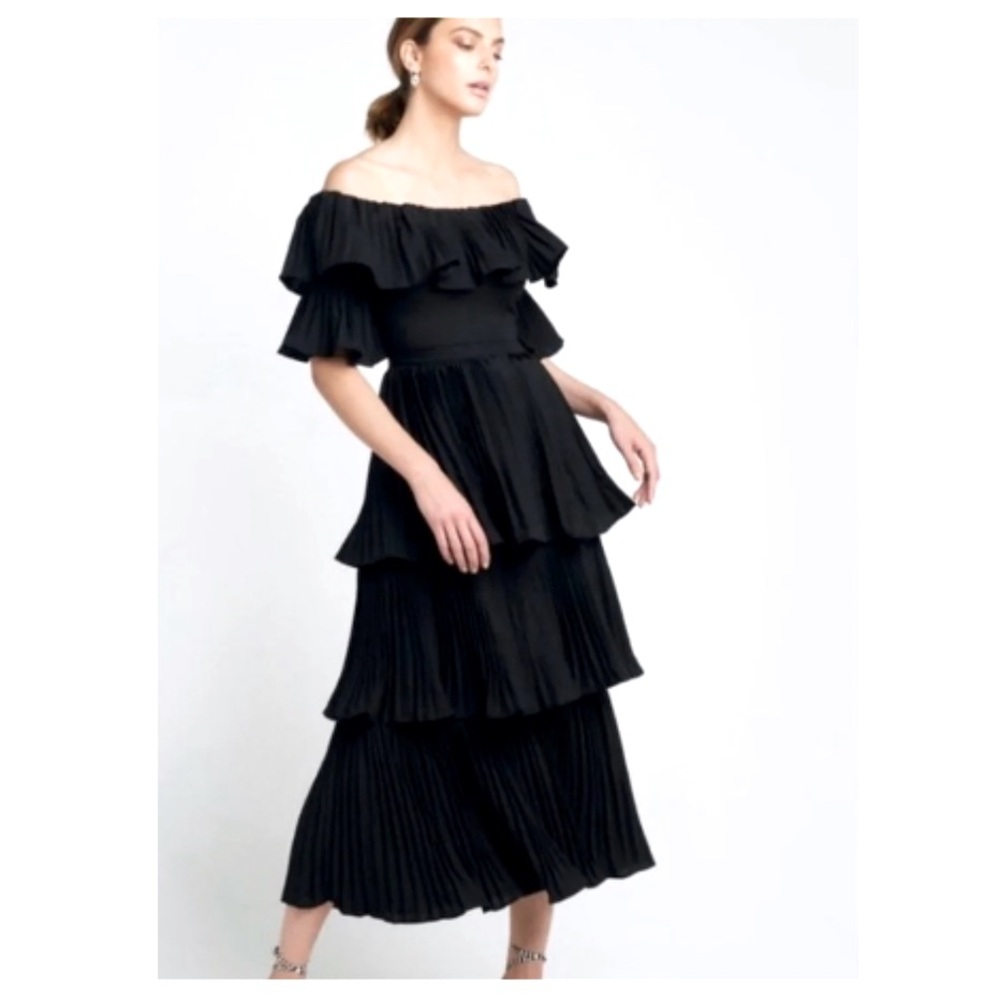 Few Moda New York black ruffled dress size S